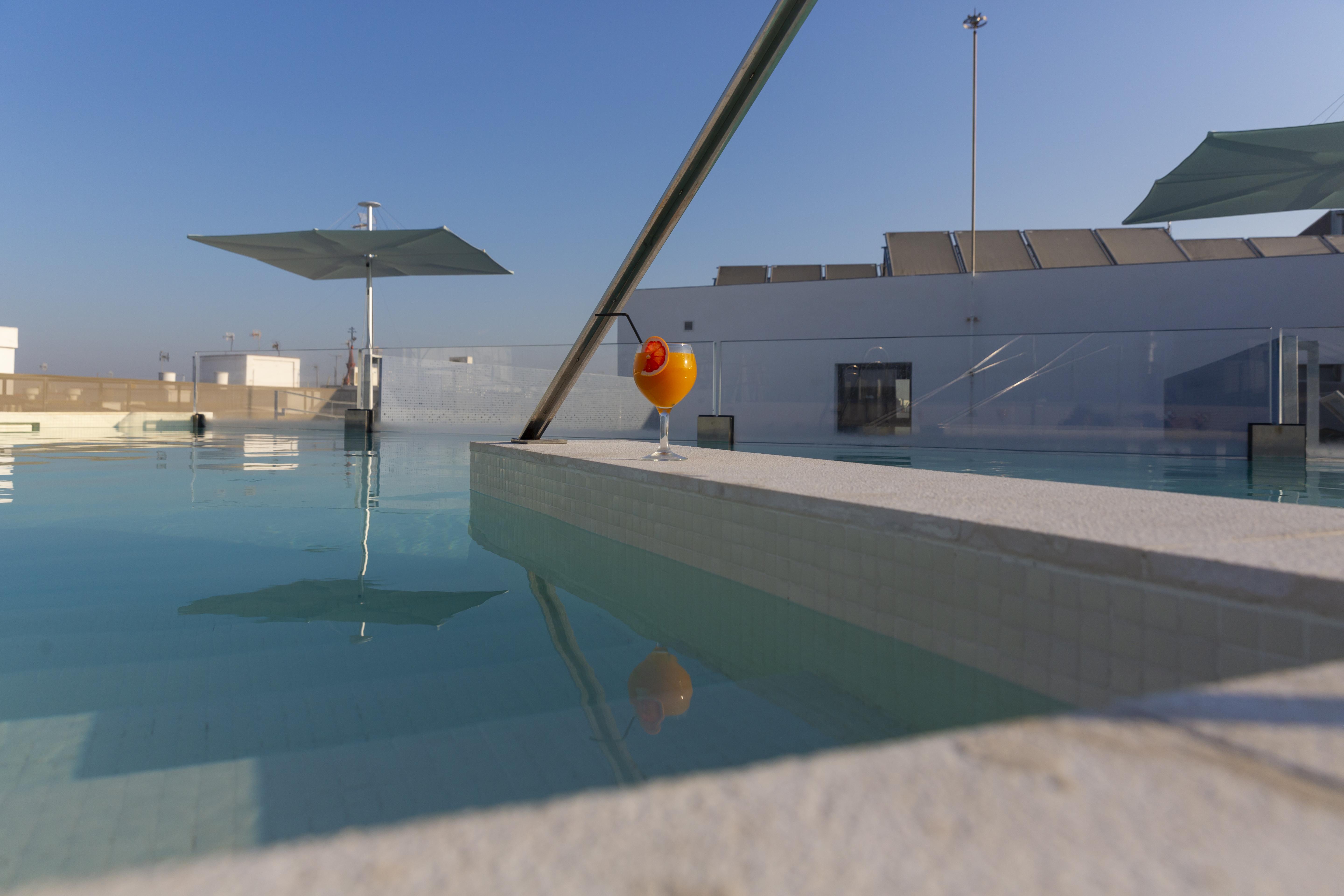 Hotel Macia Sevilla Kubb Экстерьер фото