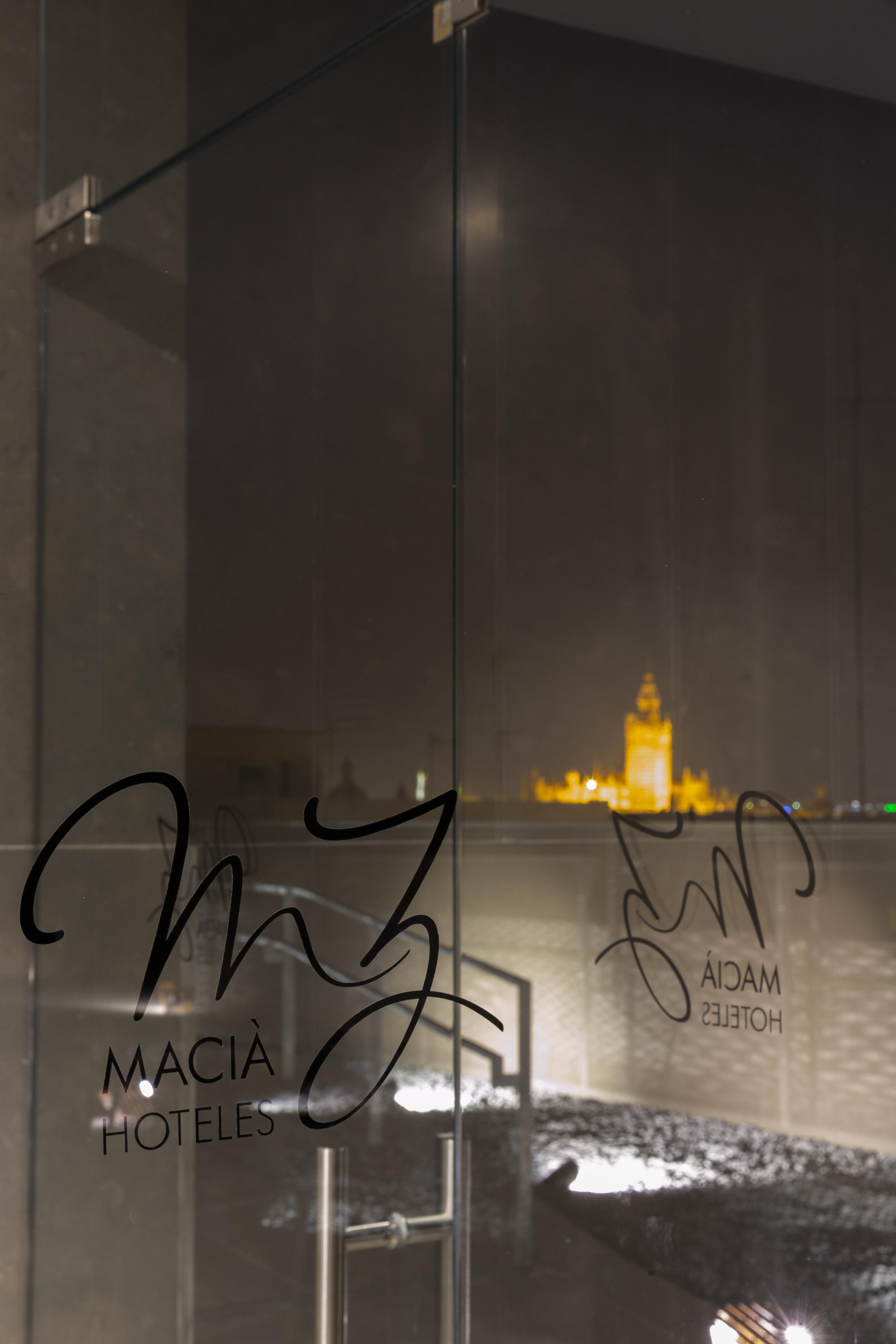 Hotel Macia Sevilla Kubb Экстерьер фото