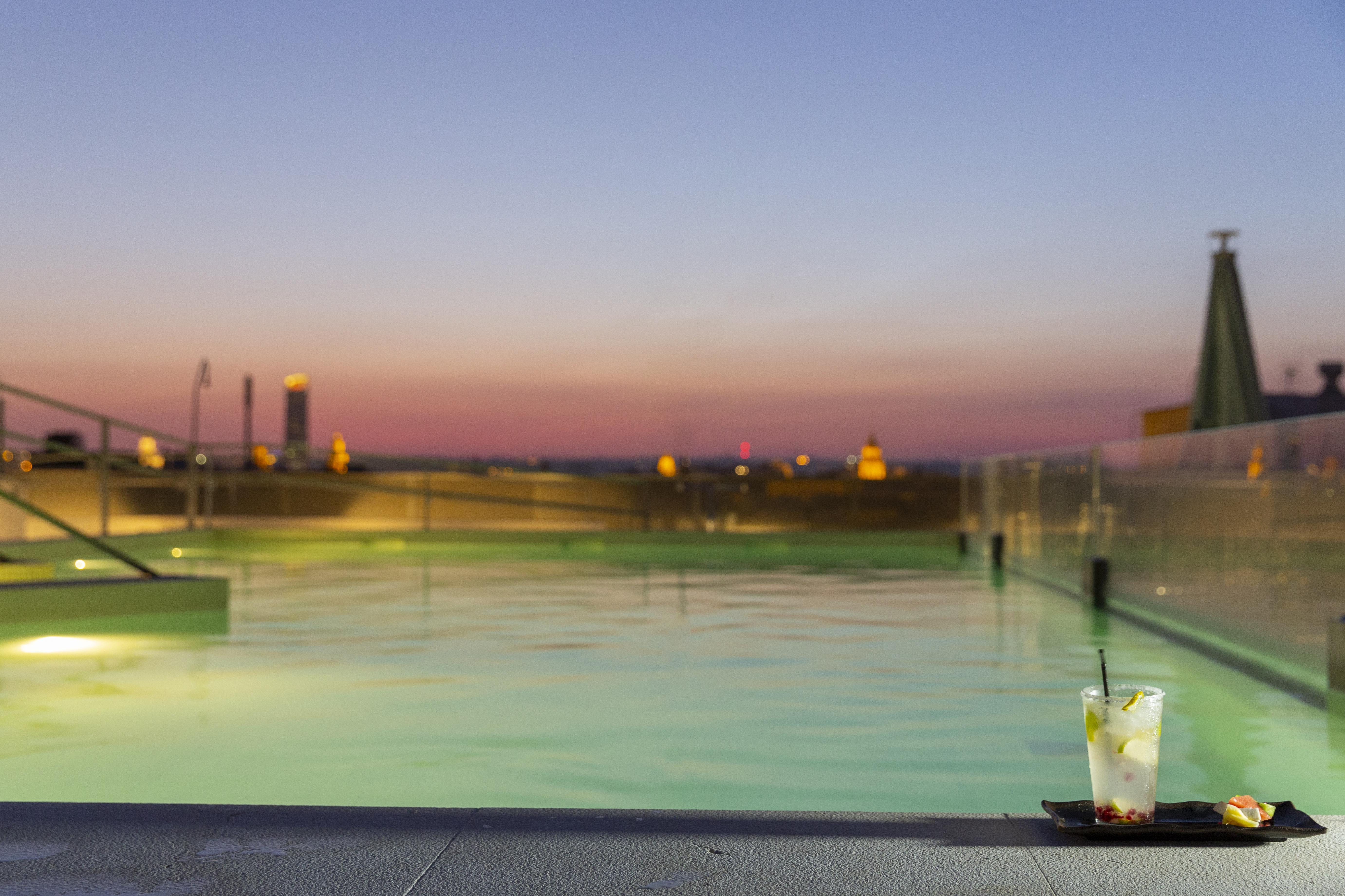 Hotel Macia Sevilla Kubb Экстерьер фото