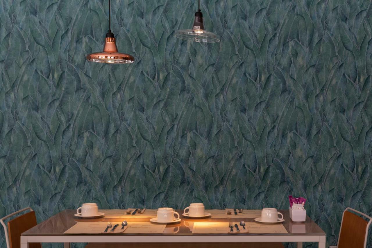 Hotel Macia Sevilla Kubb Экстерьер фото