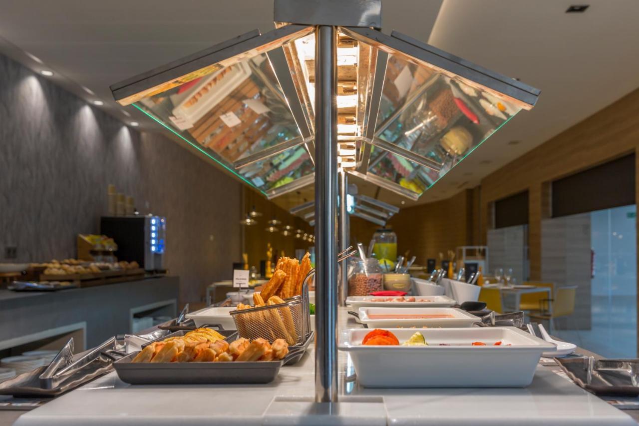 Hotel Macia Sevilla Kubb Экстерьер фото